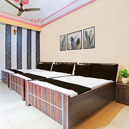 Hotel O Arvi Guest House Bénarès Extérieur photo