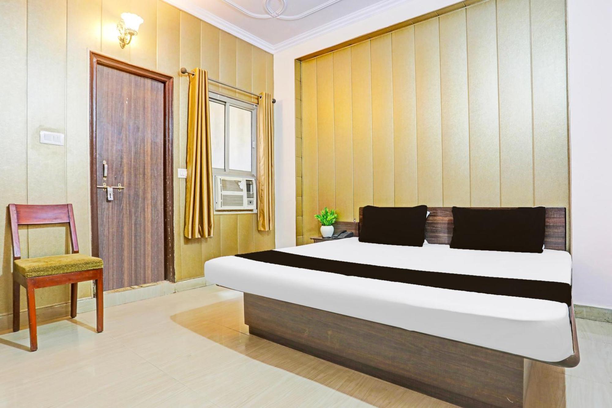 Hotel O Arvi Guest House Bénarès Extérieur photo