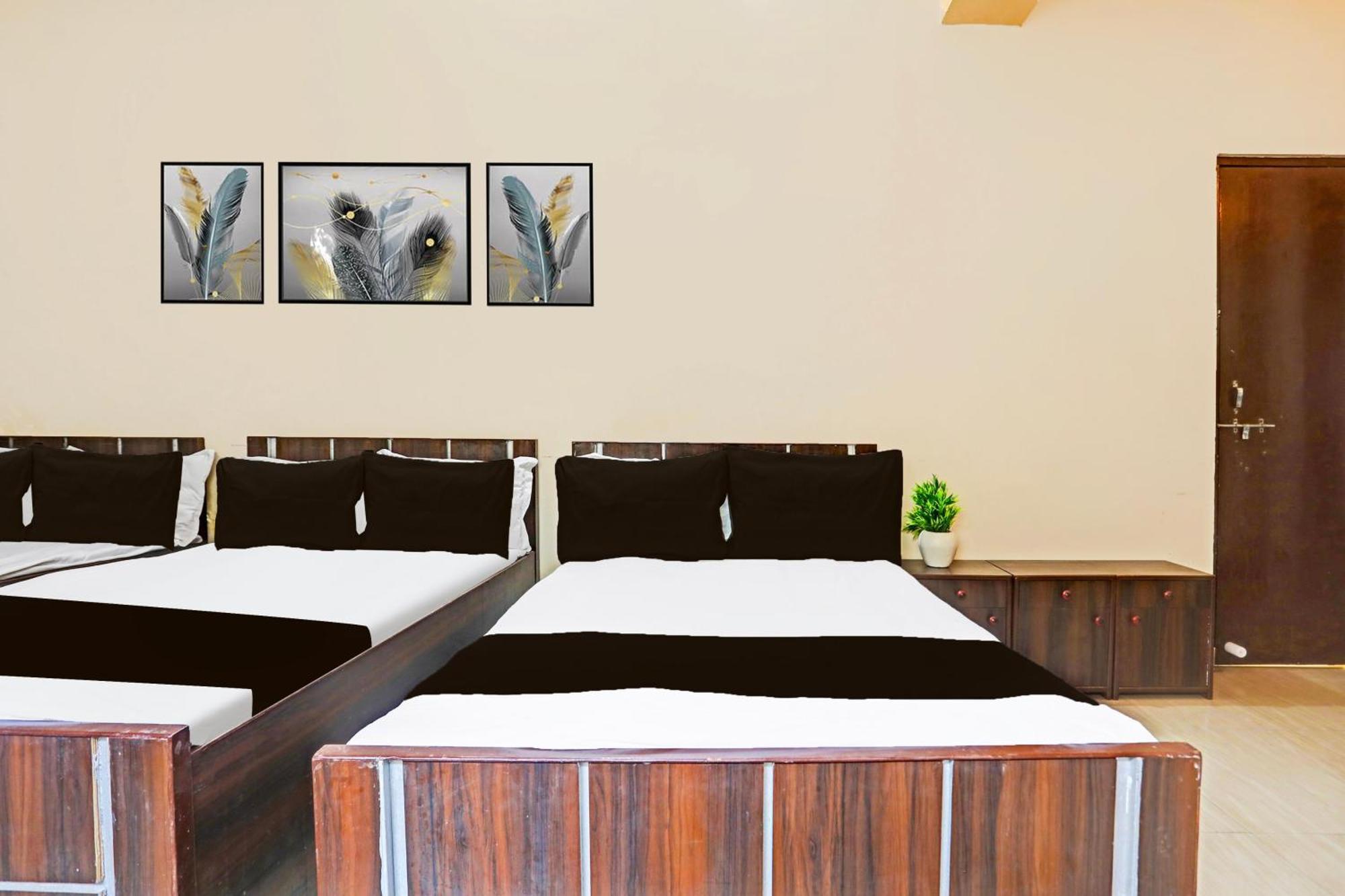 Hotel O Arvi Guest House Bénarès Extérieur photo